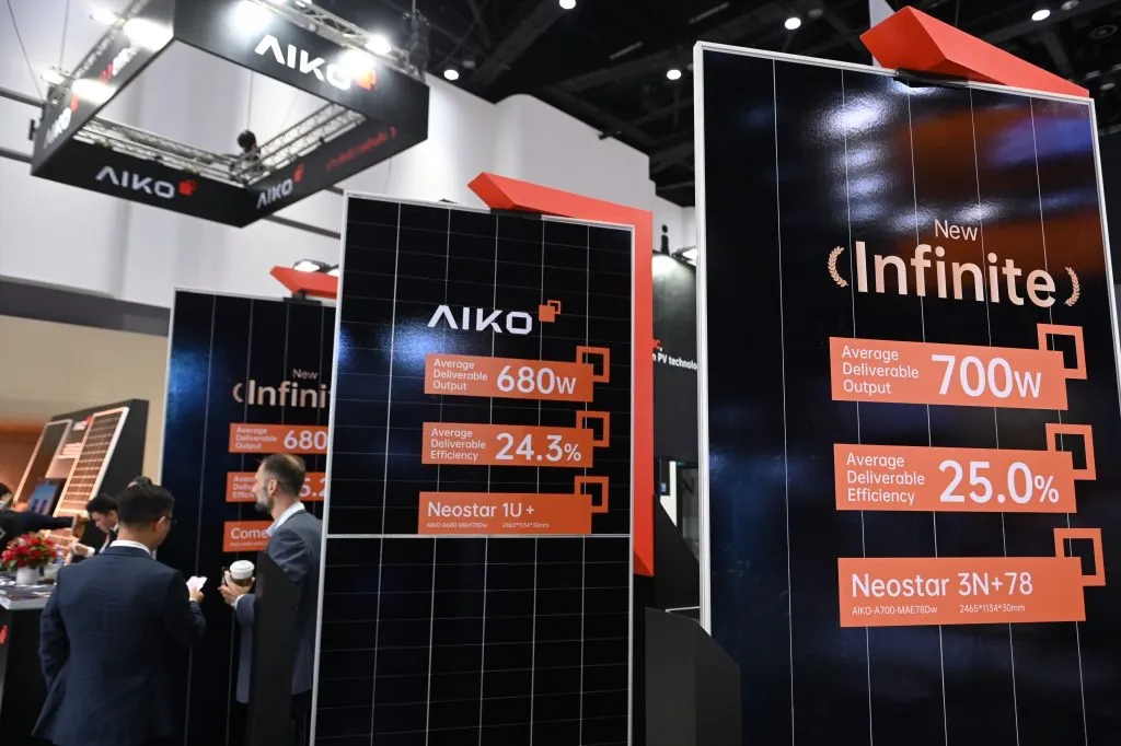 Panouri fotovoltaice AIKO cu tehnologie ABC prezentate în 2024